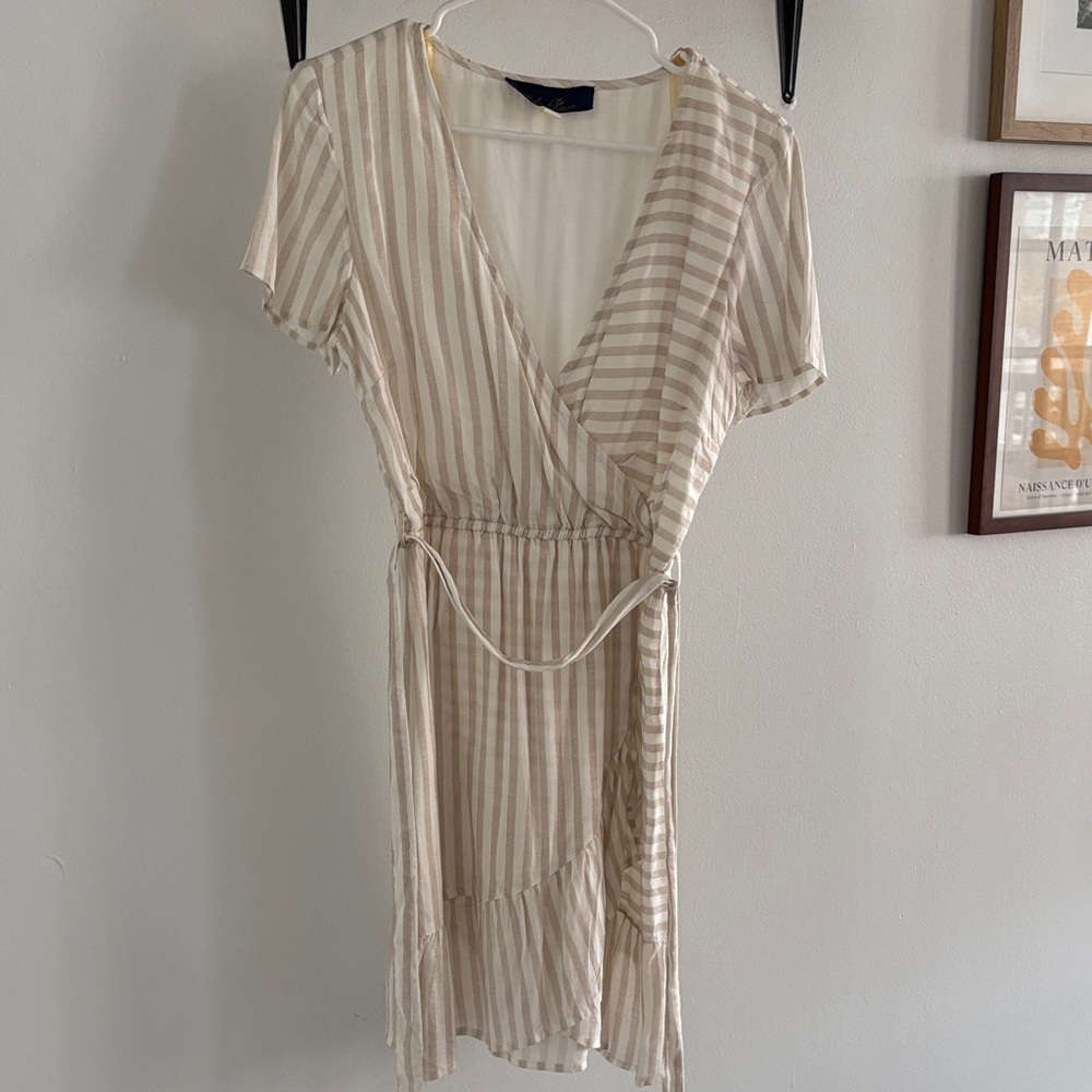 Francesca's Collections Beige Striped Midi Dress